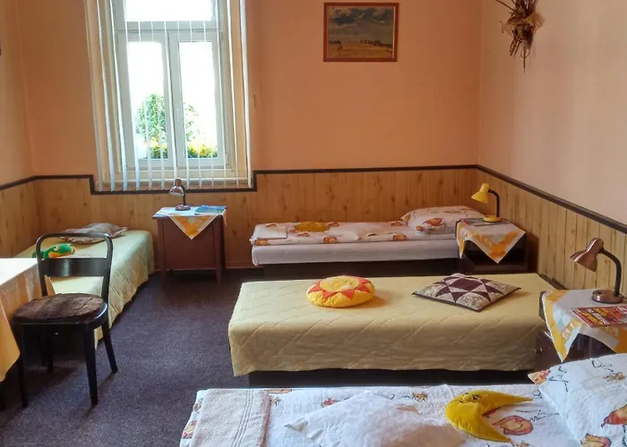 Apartment Pohodovy Se Zahradou Upice